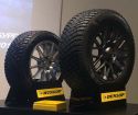 235 45 R17 Dunlop SP Winter Ice 03